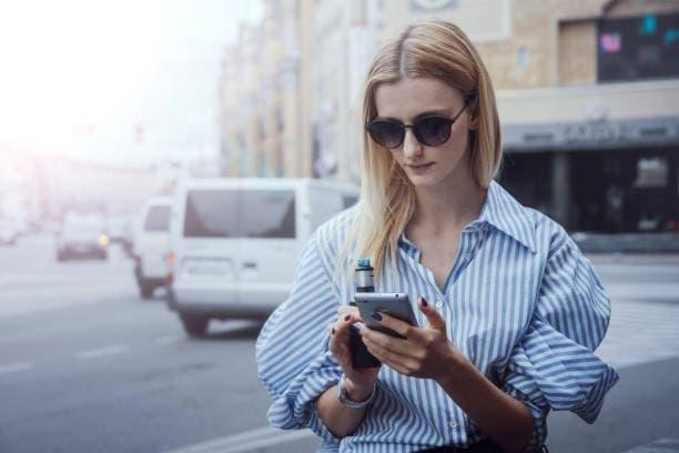 Recenzja puff i porównanie puff ze smoke v9 — test wydajności chmur i praktyczne porady