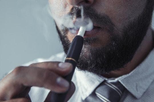 Kompletny przewodnik vape i mini zestaw narzędzi - jak wybrać najlepszy vape oraz praktyczny mini zestaw narzędzi do podróży