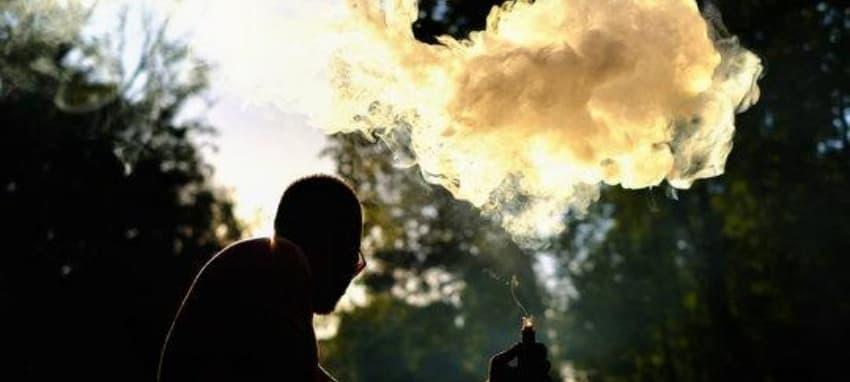 e-cigarettes i duszacy kaszel po e papierosie, przyczyny, objawy i sprawdzone sposoby łagodzenia