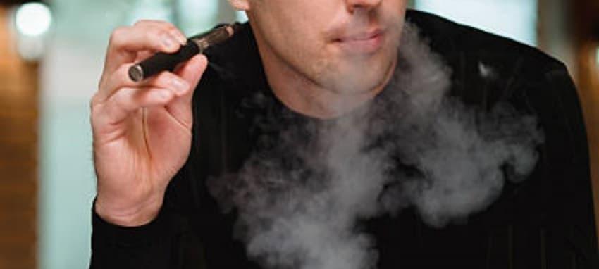 e-cigarettes i duszacy kaszel po e papierosie, przyczyny, objawy i sprawdzone sposoby łagodzenia