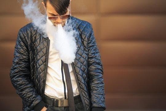 Nowe inspiracje papieros elektroniczny i tapety vape — pomysły na modną personalizację i najlepsze wzory