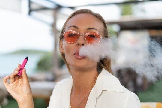 Kompletny poradnik český vape shop i aspire papieros elektroniczny gdzie lać — jak wybrać e-liquid, gdzie kupić i bezpiecznie napełniać