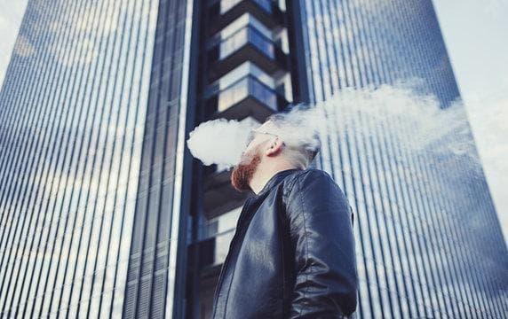 E-cigareta i mountain dark w praktyce poradnik wyboru smaków i bezpieczeństwa
