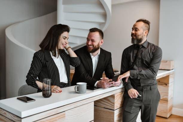 E-Papierosy 2025, gdzie kupić ельф бар польша oraz które smaki warto wybrać