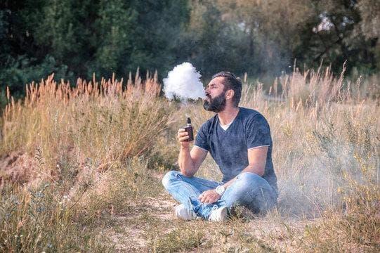 papieros elektroniczny i shisha łódź - przewodnik po najlepszych lokalach, smakach i akcesoriach